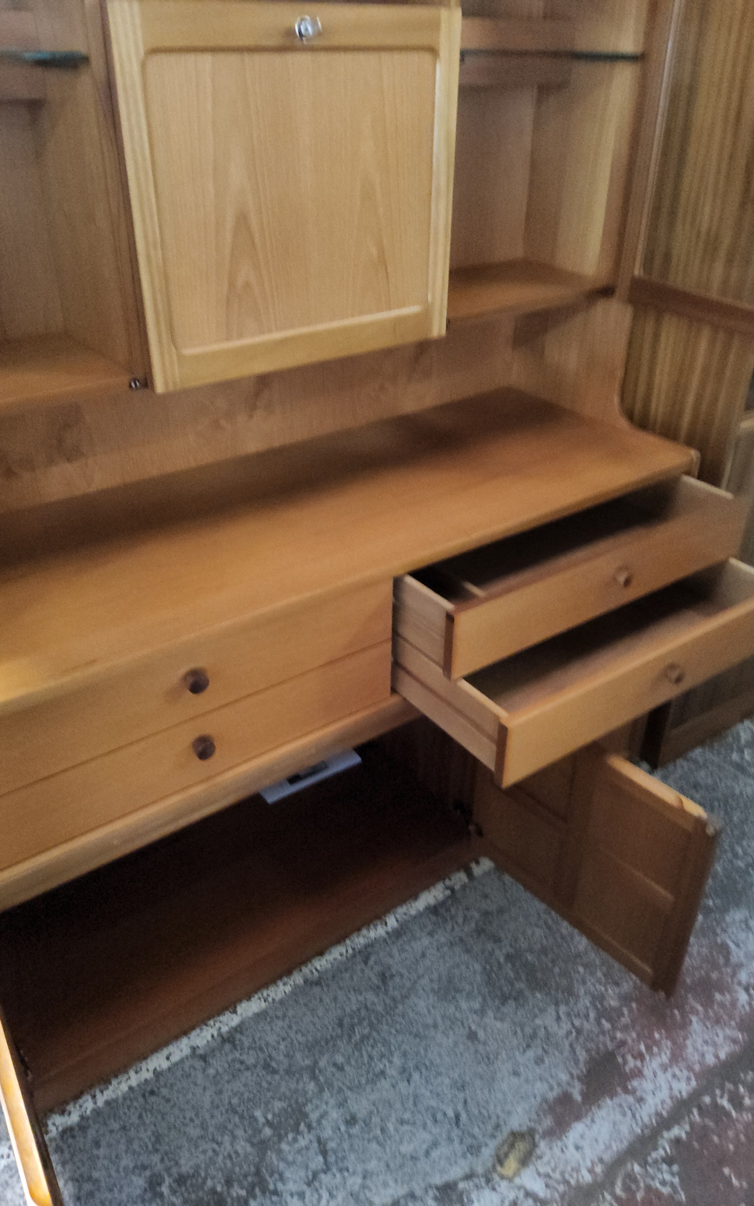 Wall Cabinet